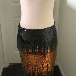 NWT BLACK AND BRONZE SEQUIN SKIRT SIZE S ESPRIT